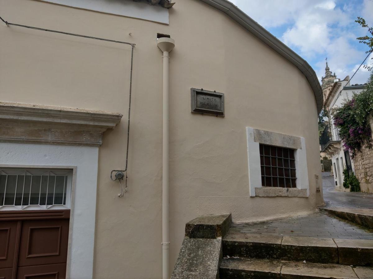 Casa Mavi Limite Delle Due Matrici Vila Modica Exterior foto